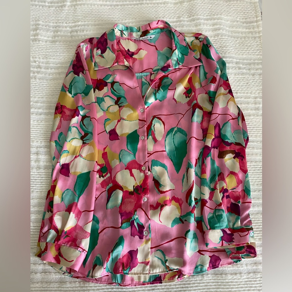 Zara Pink Floral Pajama Style Blouse - Size L